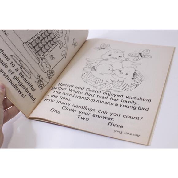 Hansel & Gretel, Uncolored Coloring and Activity Book, 1986, Landoll, Fairy Tale - Picture 2 of 4